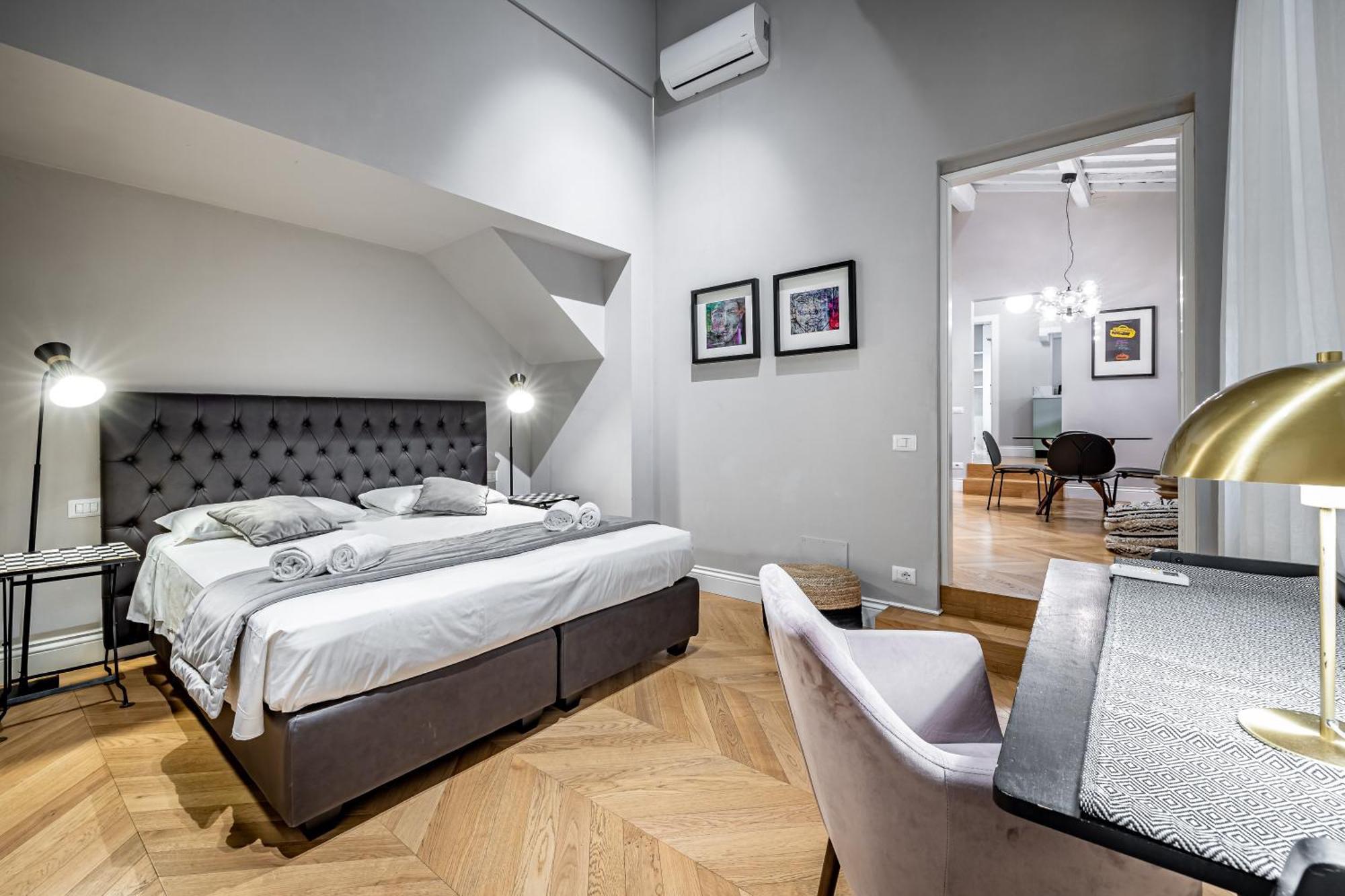 Hs4U Ricasoli Luxury Apartment Near Duomo N.1 Florence Luaran gambar