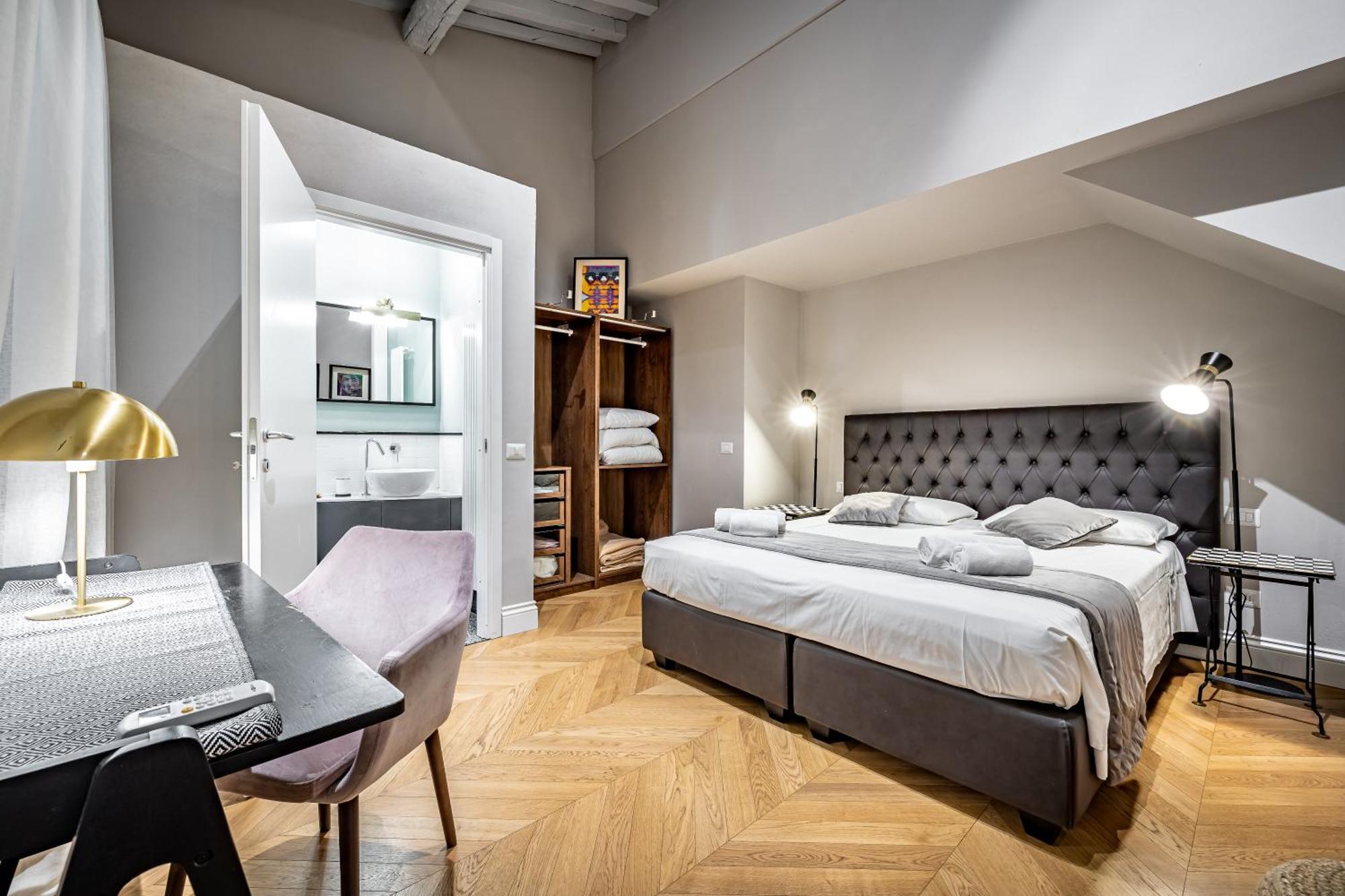 Hs4U Ricasoli Luxury Apartment Near Duomo N.1 Florence Luaran gambar